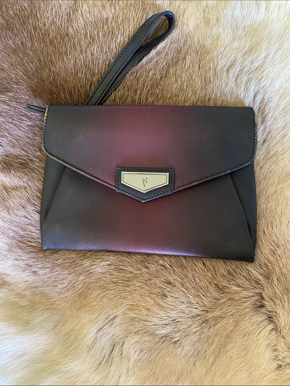 Simply Vera Purple and Black Hombre Envelope Wristlet Clutch with Metal Crest
